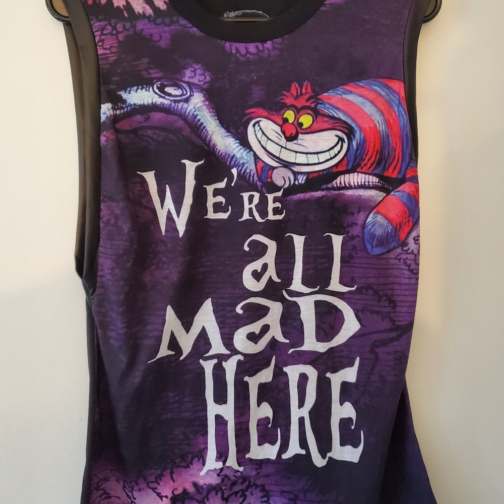 Cheshire cat muscle tee
